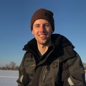 Meet your Posher, Adam